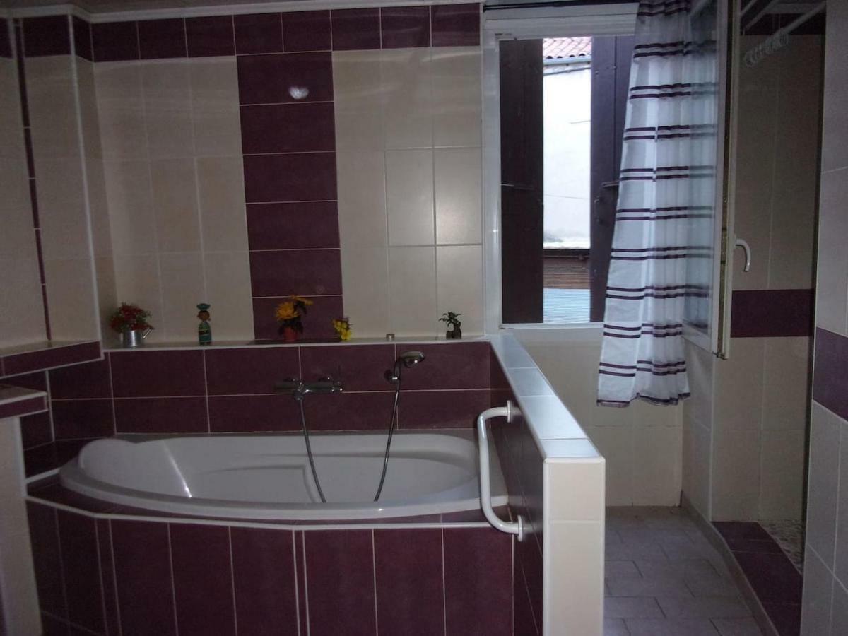 Triplex Douillet Villa Largentiere Exterior photo