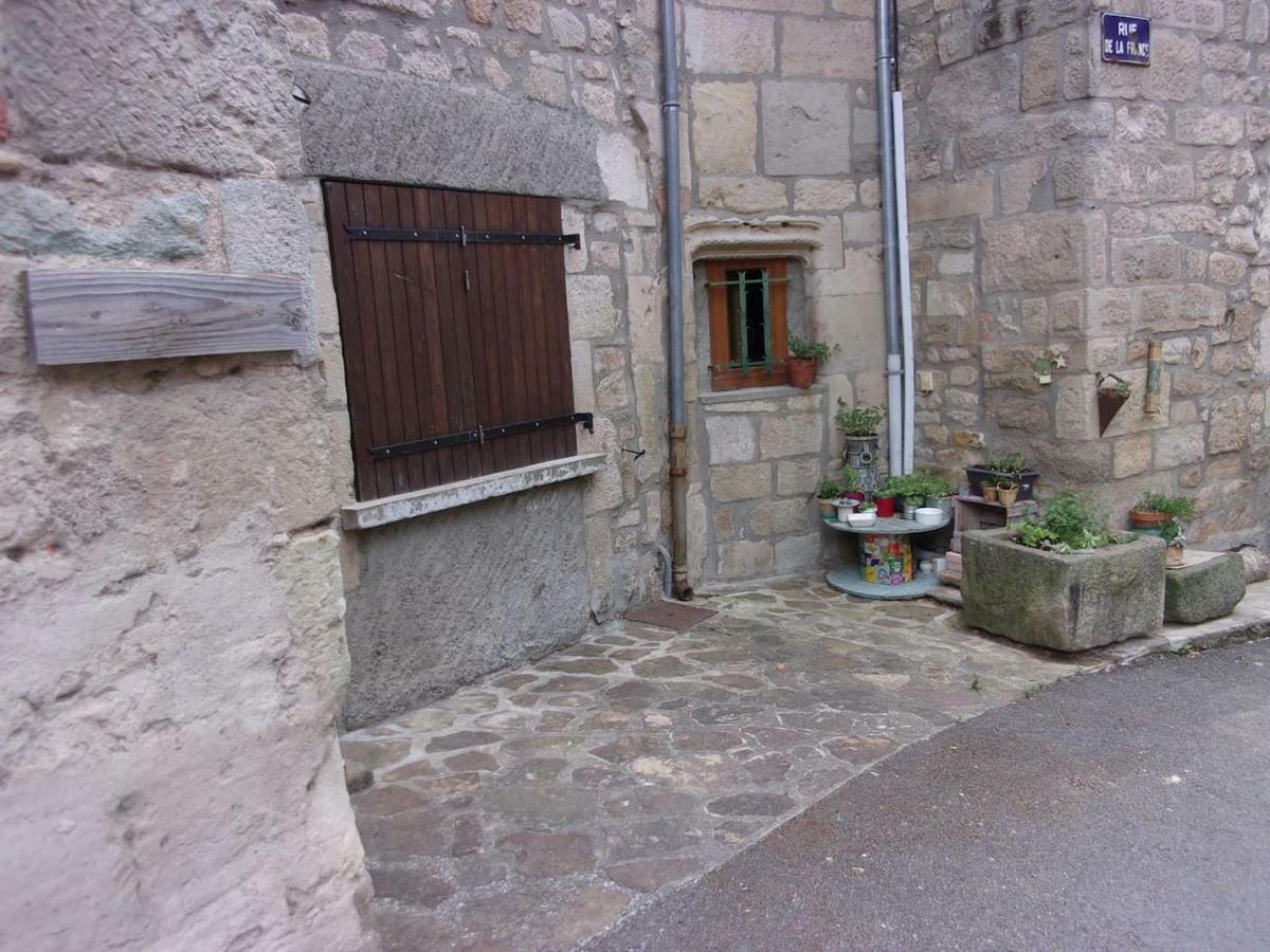 Triplex Douillet Villa Largentiere Exterior photo